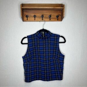 Fashion To Figure Plaid Sleeveless Mock Neck Crop Top Blue Black White Patterned
